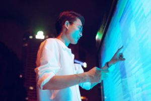 Read more about the article Manage corporate risk with a security checklist